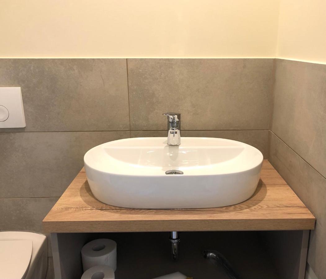 Die Senfbude - Wunderschoene Apartments Fuer 4 Personen Mit Terrasse & Stellplatz Лайпциг Екстериор снимка